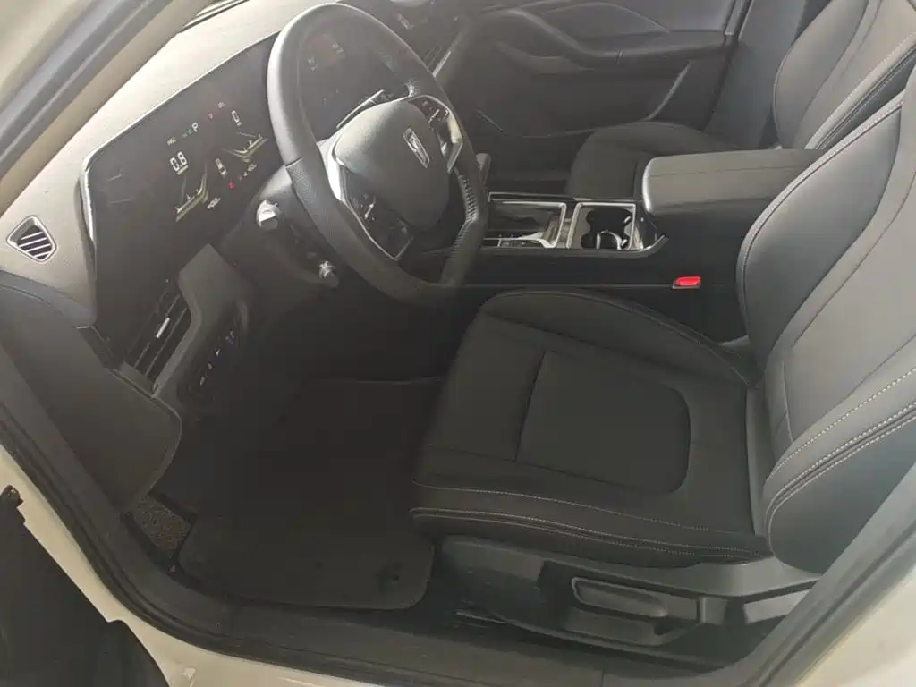 Besturn B70 2024 2022 3rd Gen 1.5T Auto Joy Edition