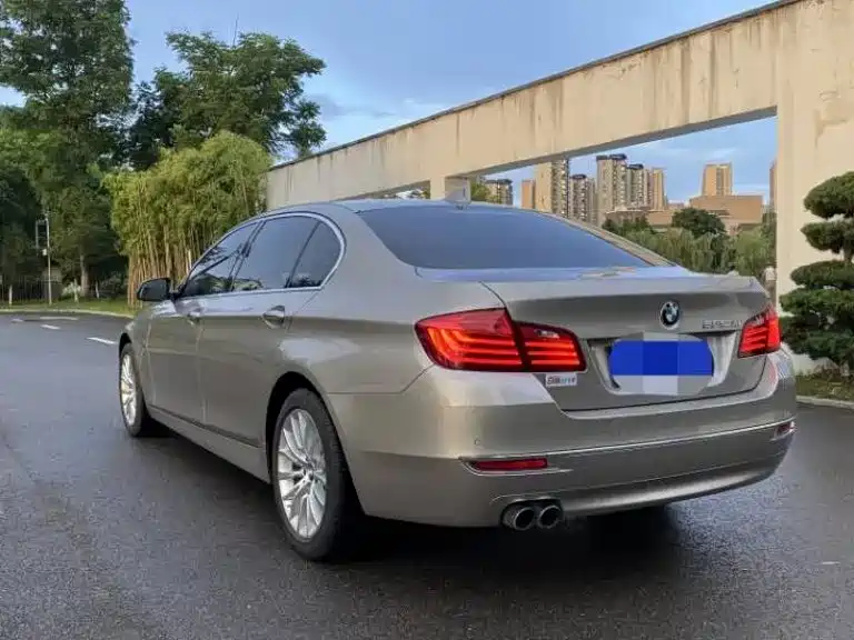 Фото 6 - BMW 5 Series