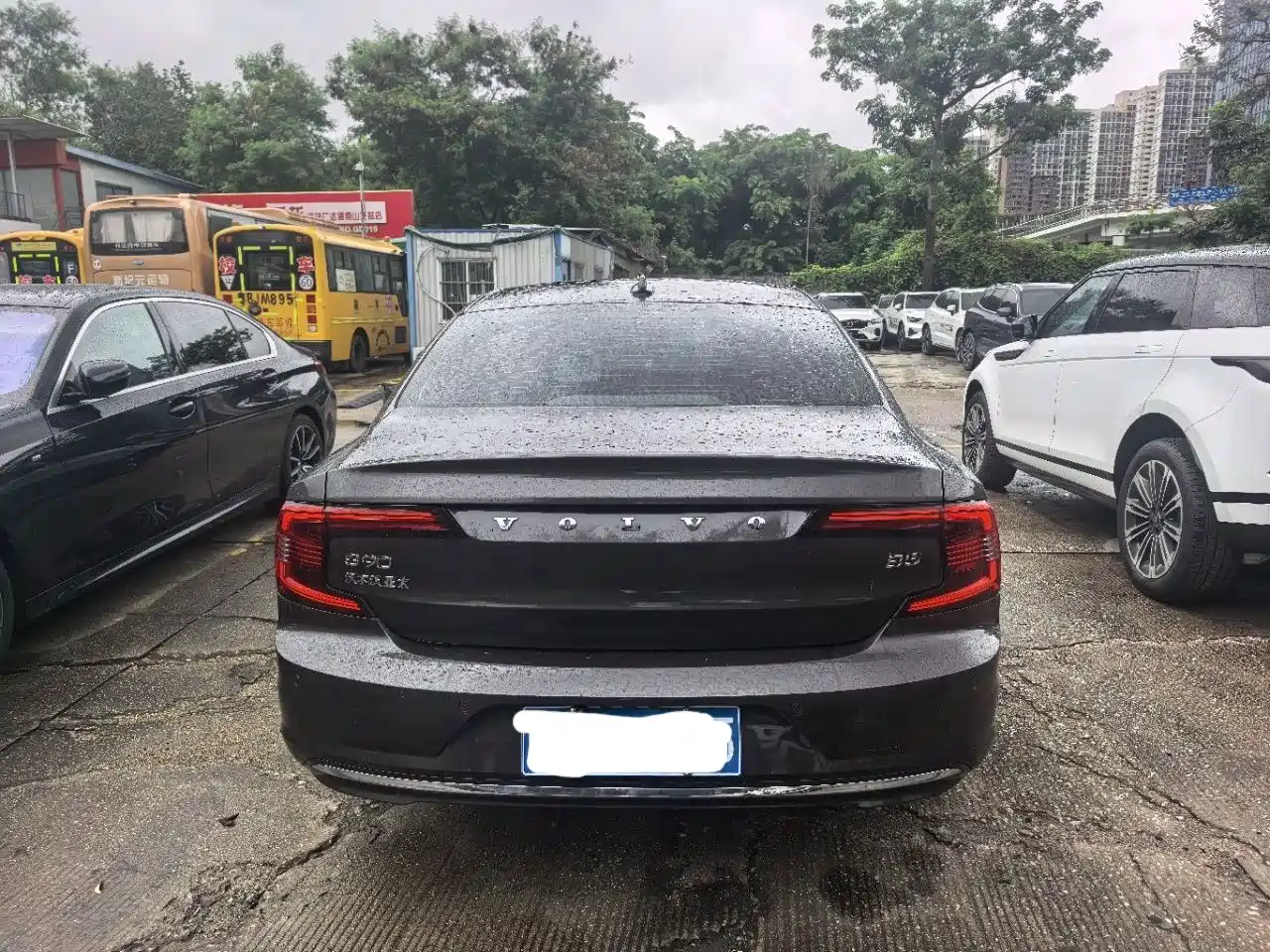 Photo 7 - Volvo S90