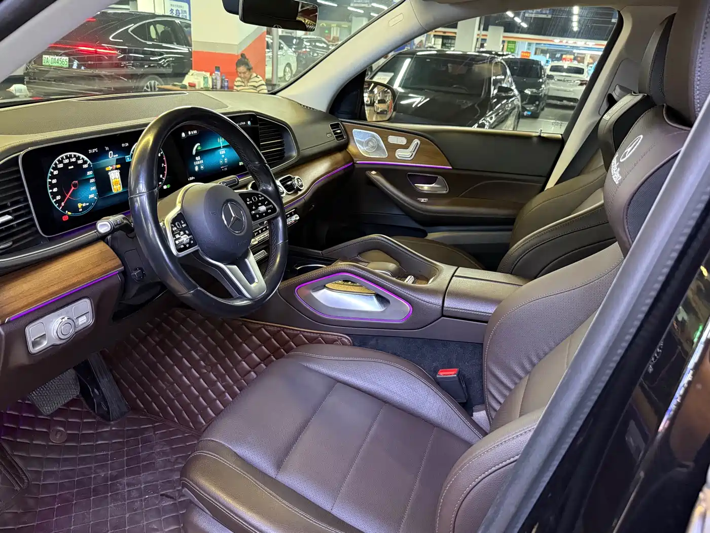 Фото 11 - Mercedes-Benz GLE
