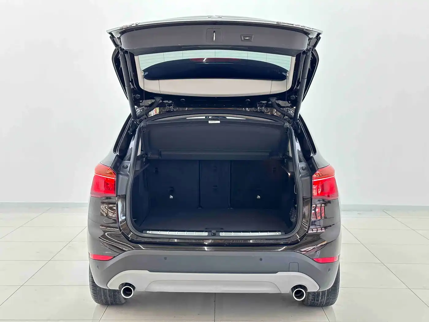 BMW X1 2018 sDrive20Li Leading Model фото 8