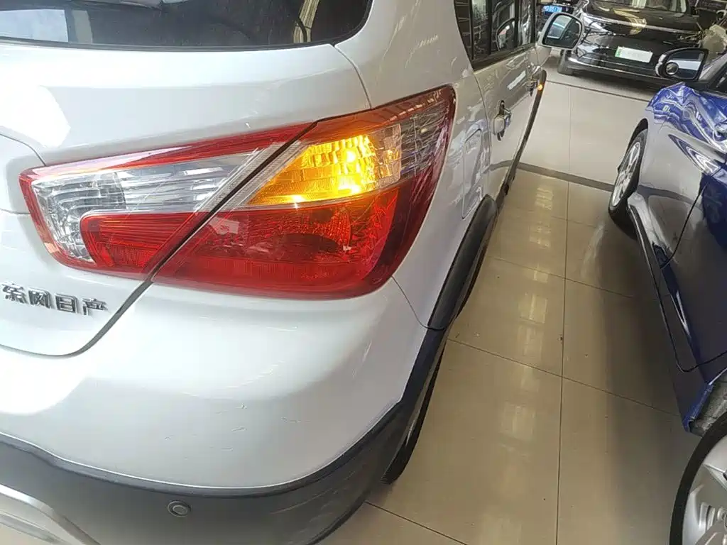 Venucia R50X 2014 2013 1.6L Automatic