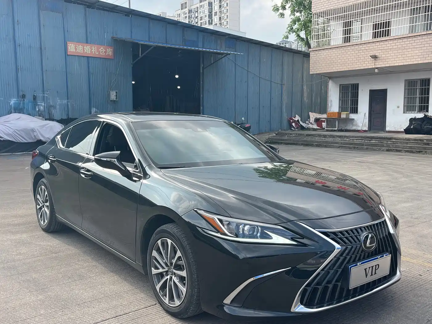 Lexus ES 2022 200 Luxury Edition фото 3