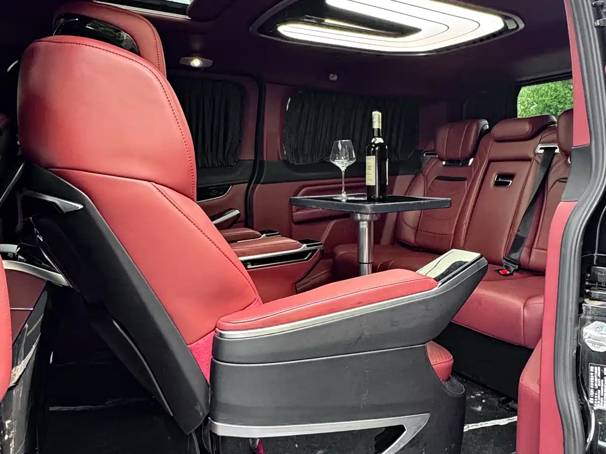 Ford Tourneo 2024 Model 2.0T Auto Supreme Plus Edition фото 26