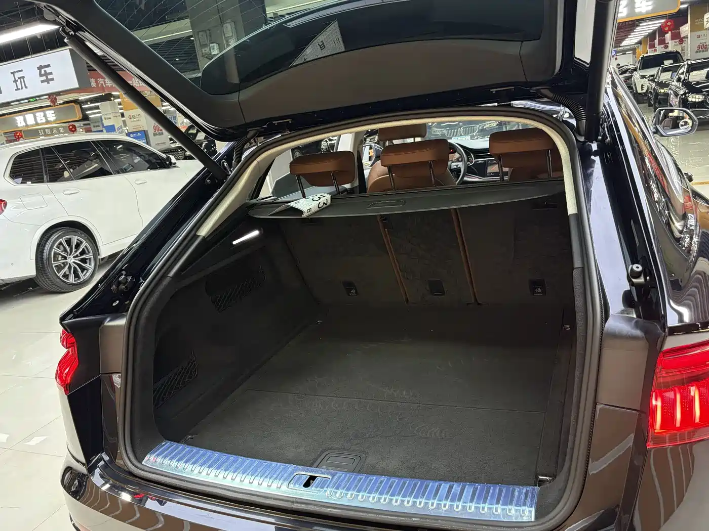 Audi Q8 2019 45 TFSI Luxury Elegance фото 17