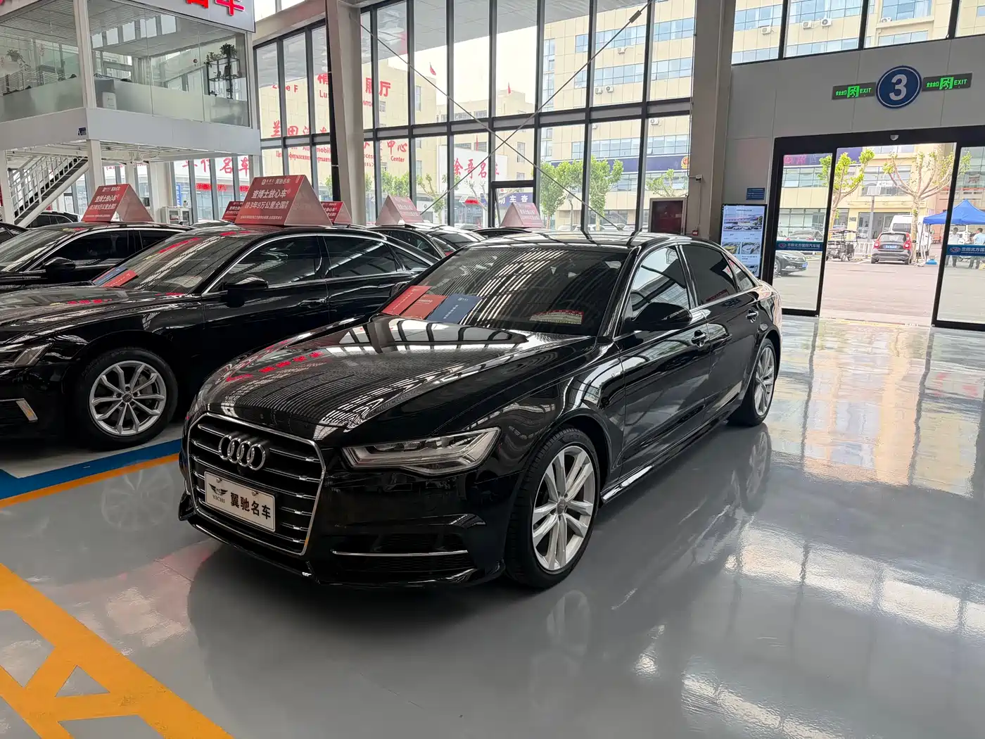 Audi A6L 2018 30th Anniversary 35 TFSI Sport фото 2