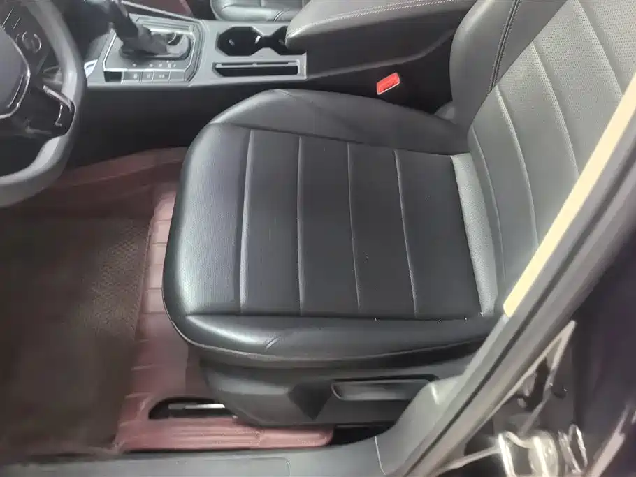 Volkswagen Lavida 2019 1.5L Automatic Comfort Edition China VI фото 9