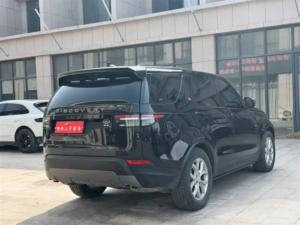 Land Rover Discovery 2018 3.0 SC V6 SE фото 6
