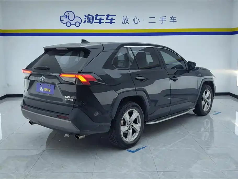 Toyota RAV4 Rongfang 2021 Hybrid 2.5L E-CVT Front-wheel Drive Elite Edition фото 3