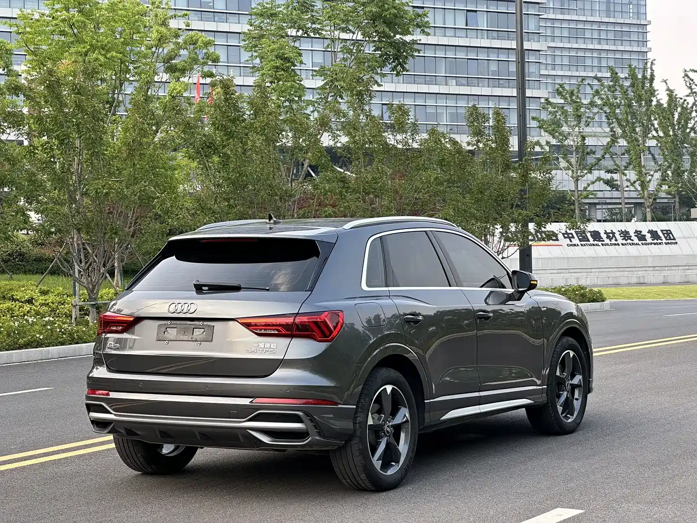 Audi Q3 2022 35 TFSI Fashion Dynamic фото 18
