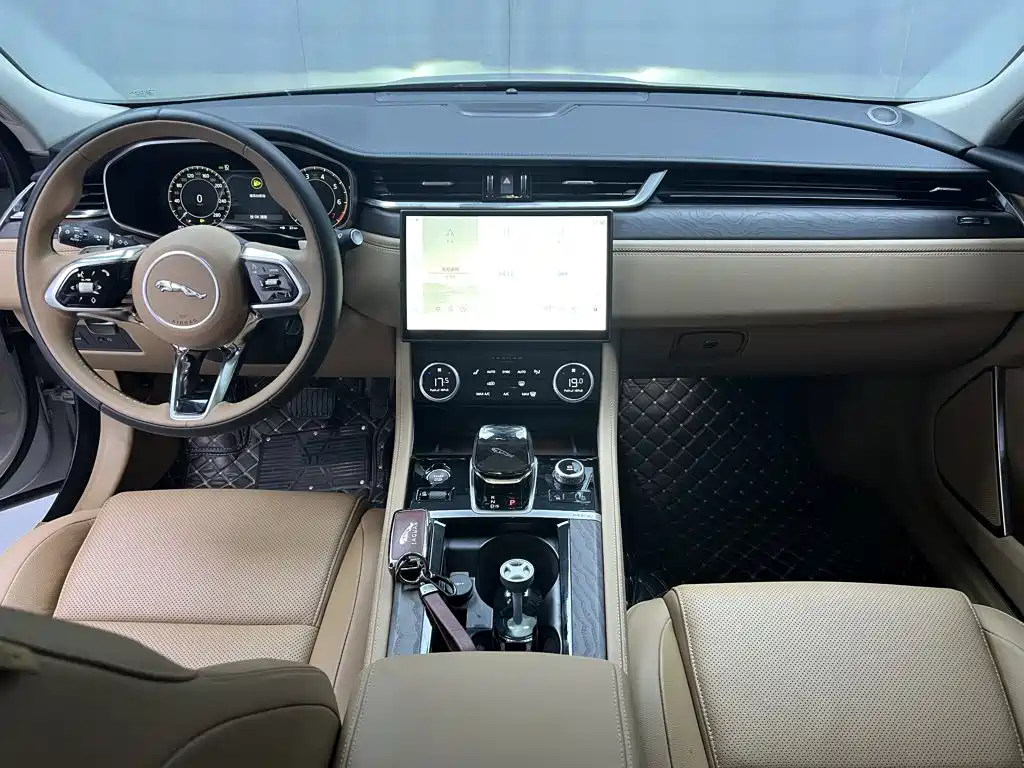 Jaguar XFL 2024 2024 2.0T P250 2WD Premium Luxury