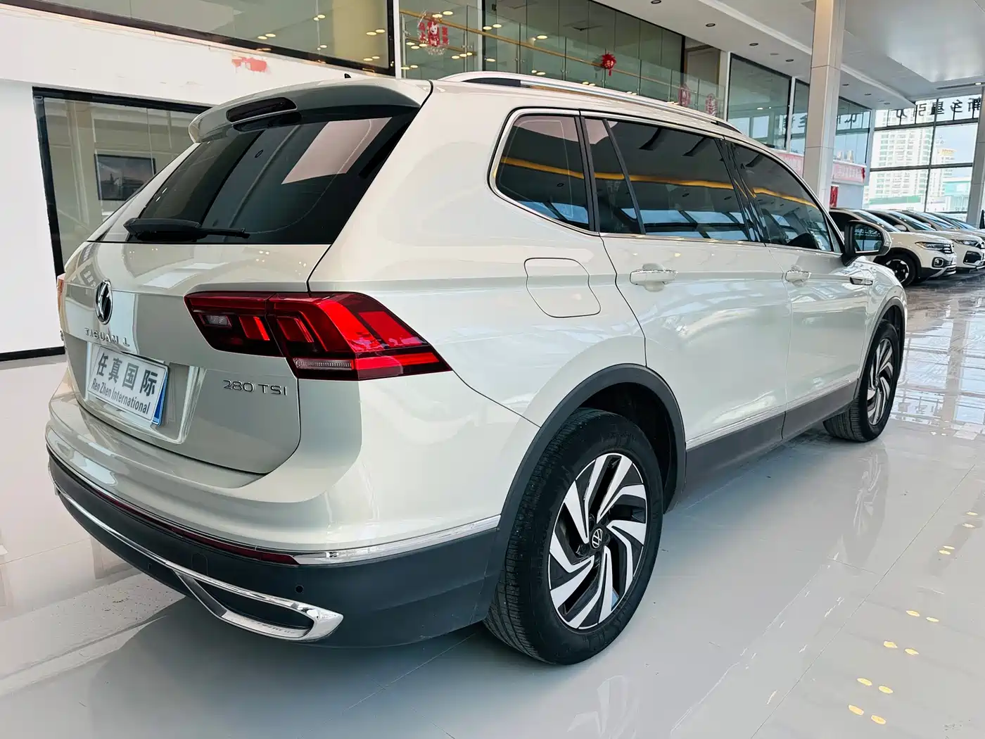 Volkswagen Tiguan L 2023 280TSI 2WD Trend Limited Edition фото 4