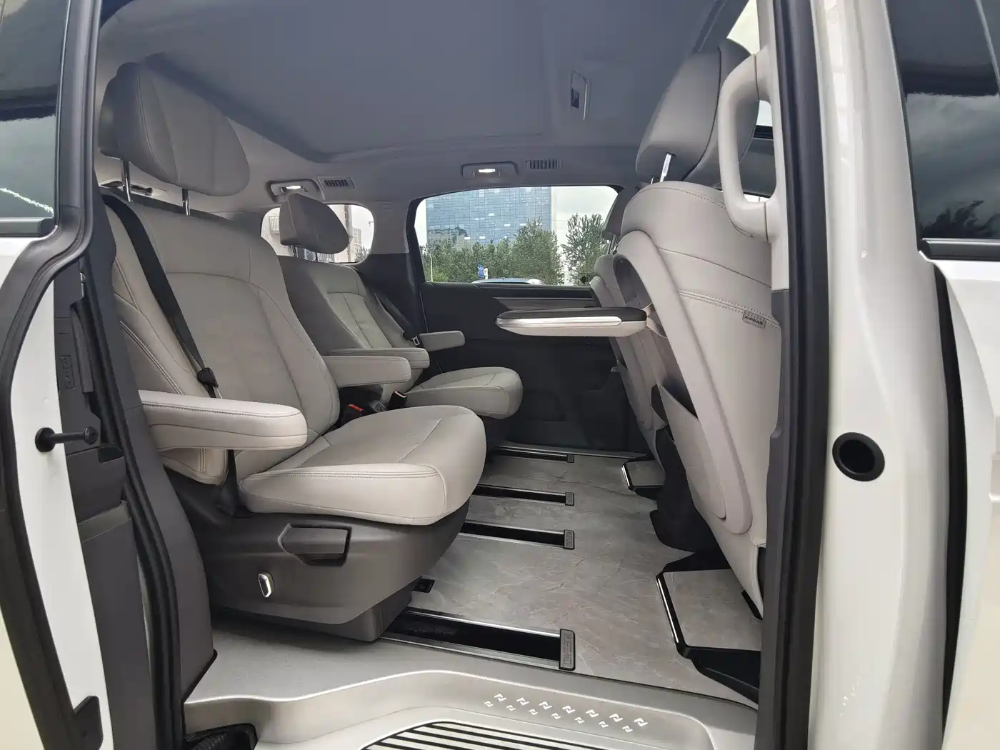 Buick GL8 2025 2025 Model Landglory Smart Edition