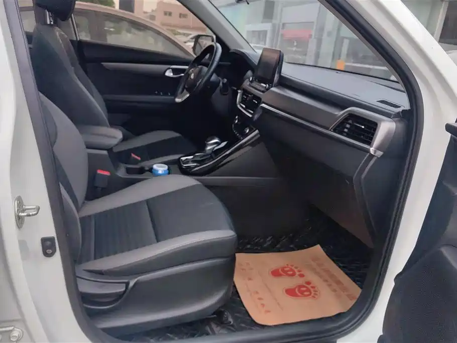 Kia Sportage 2019 2.0L Automatic Smart Luxury Edition фото 8