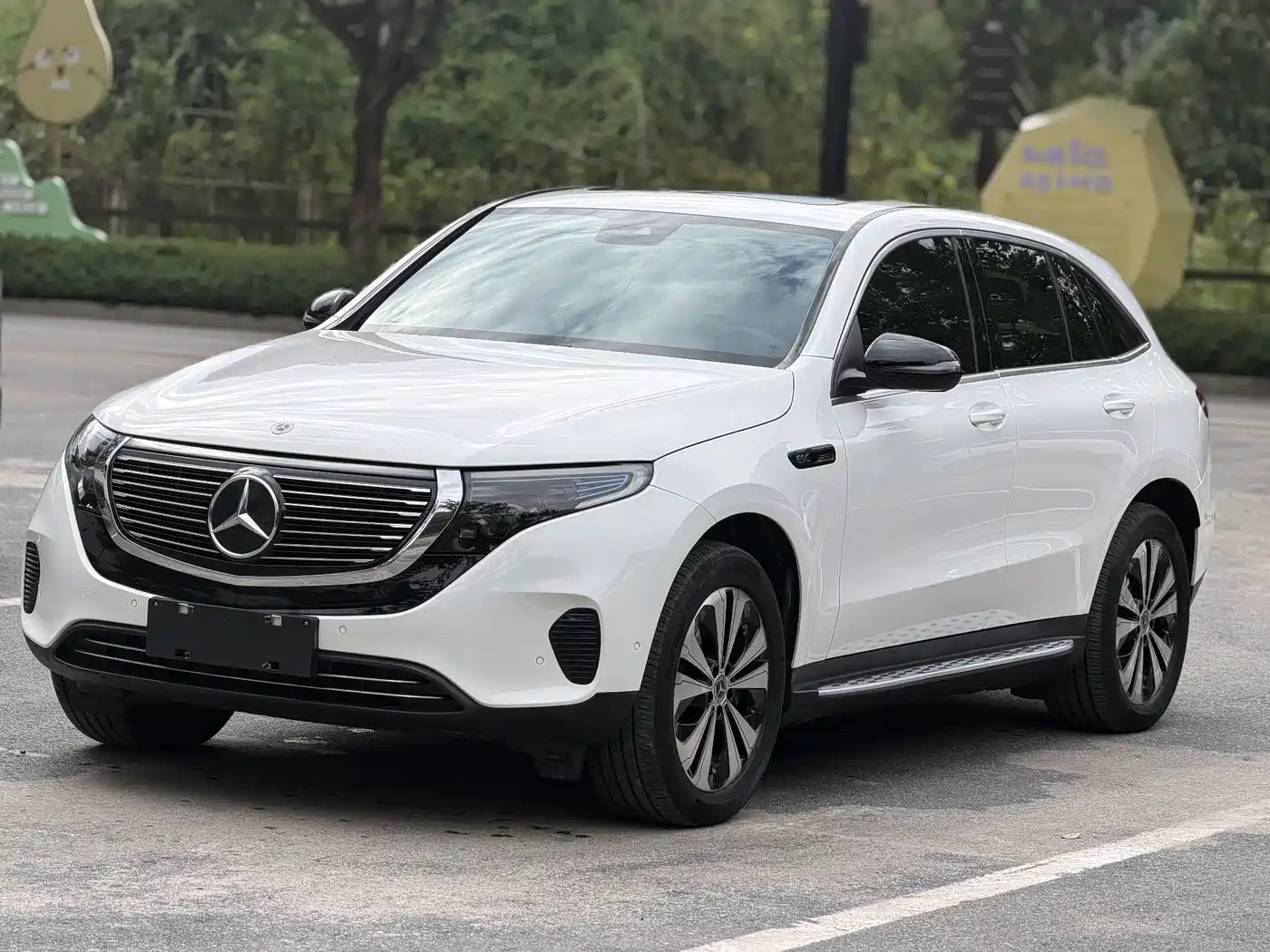 Mercedes-Benz EQC 2021