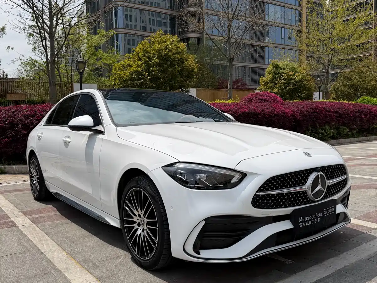 Mercedes-Benz C-Class 2023 C 260 L Night Edition Sport фото 3