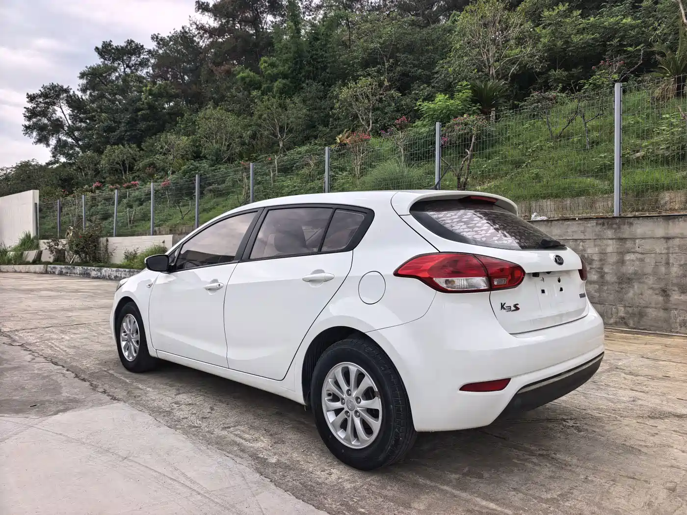 Kia K3S 2015 2014 1.6L Manual GL