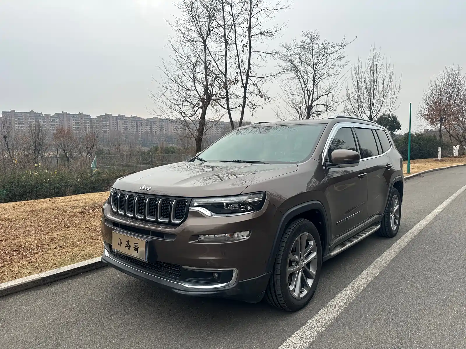 صورة 1 - Jeep Grand Commander