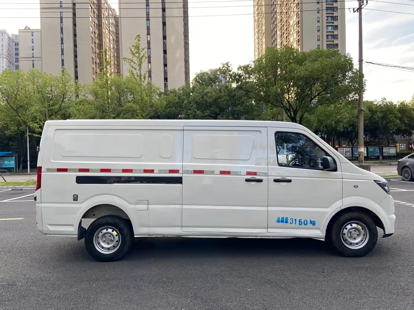 Dongfeng Yufeng EM27 2024 2024 EM27L CATL 41.86kWh