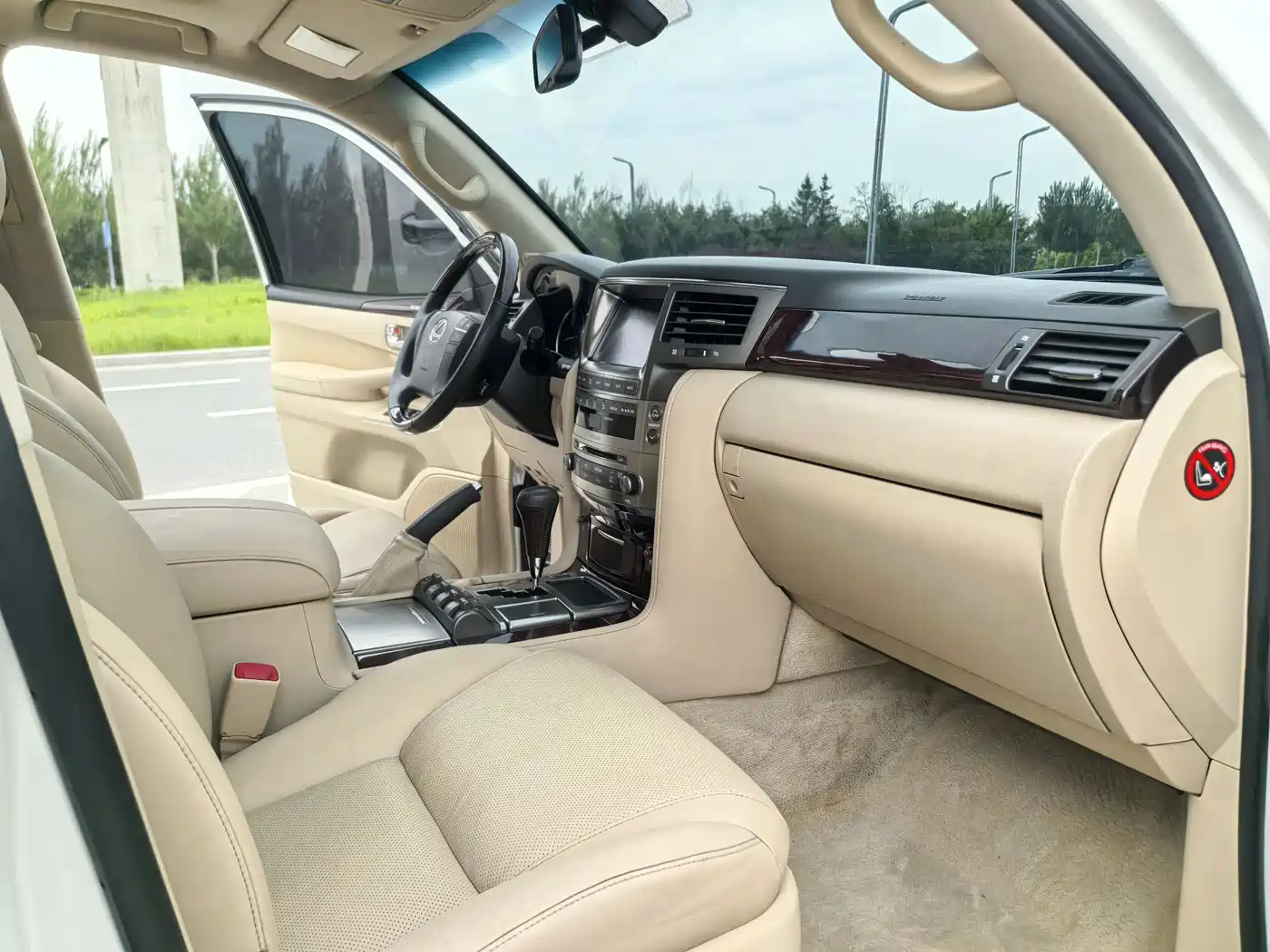 Lexus LX 2009 2009 570