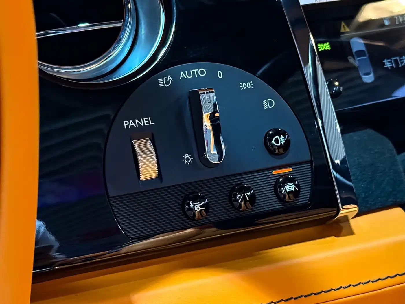 Rolls-Royce Dawn 2021 2018 6.6T Standard
