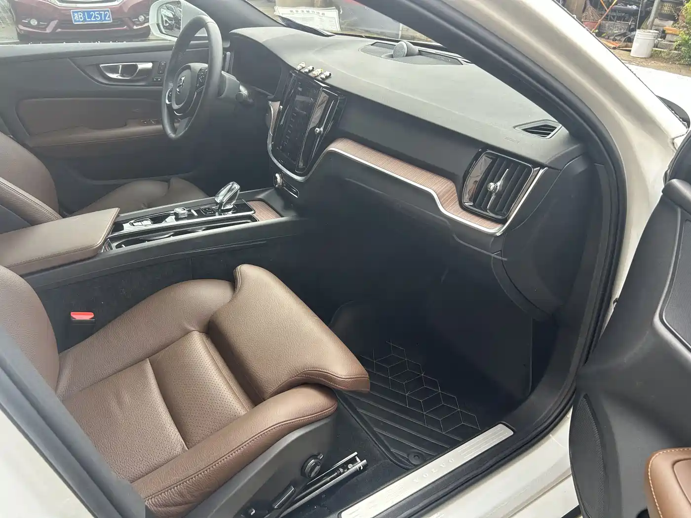 Volvo S60 2024 2024 B4 Inscription Luxury Edition