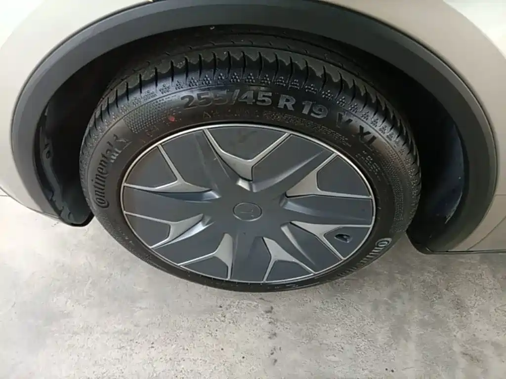 Tesla Model Y L 2026 2025 Facelift Long Range AWD