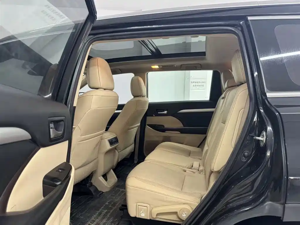Toyota Highlander 2018 2.0T 4WD Luxury 7-seater China VI фото 5