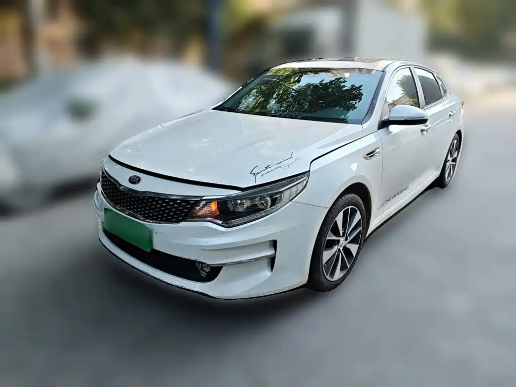 Photo 1 - Kia K5