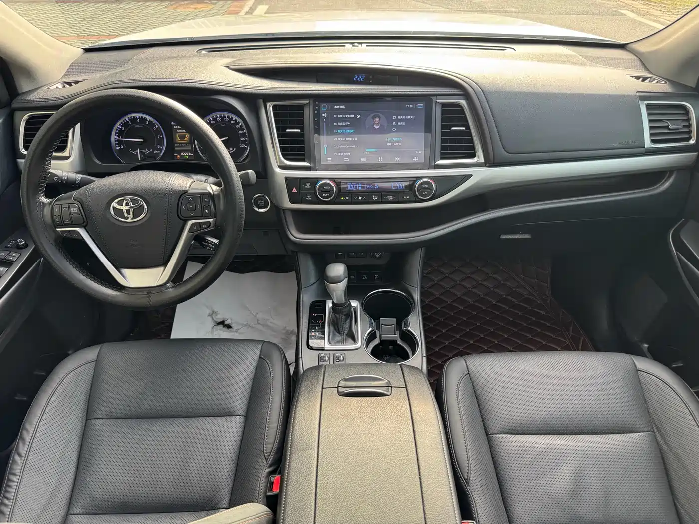 Toyota Highlander 2018 2.0T 4WD Luxury 7-seater (China V) фото 17