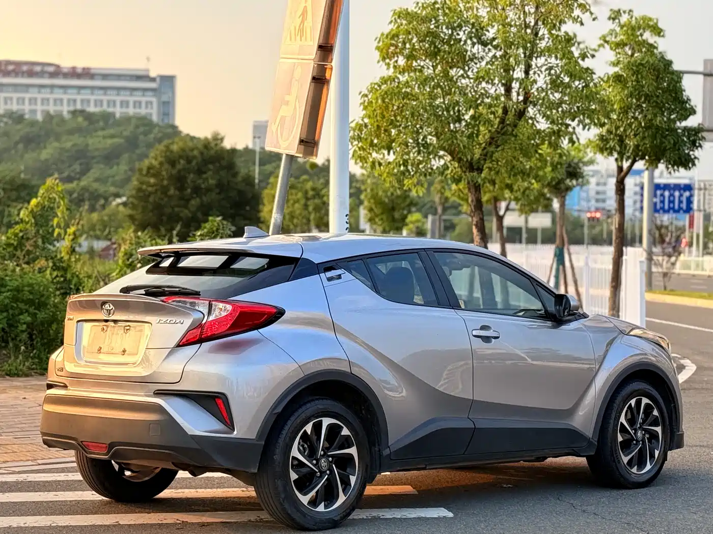 Toyota IZOA 2021 2.0L Yixiang Edition фото 7