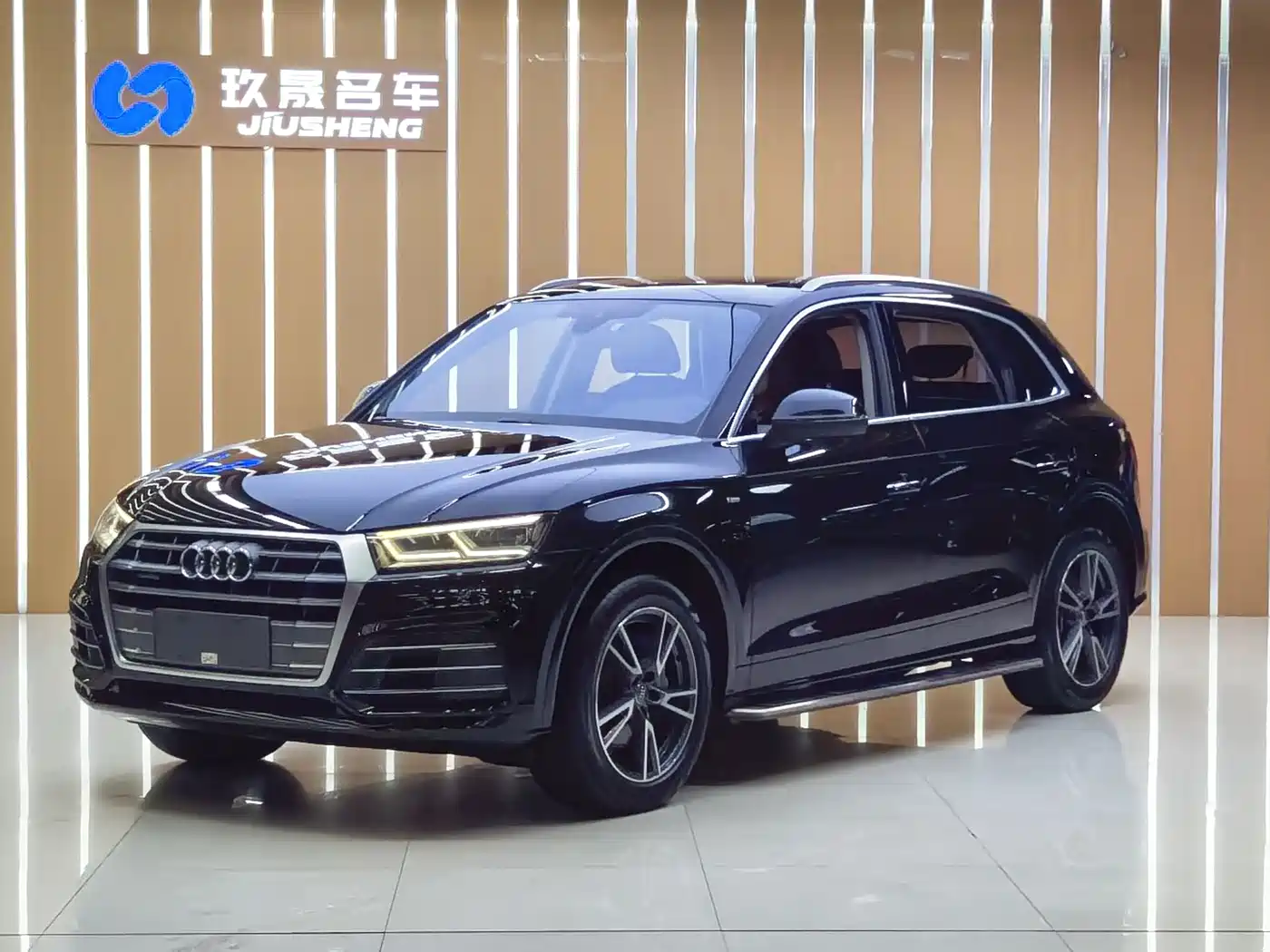 Audi Q5L 2018 40 TFSI Prestige Fashion (China V)
