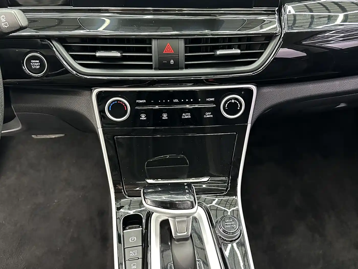 Kia Seltos 2023 1.5L CVT Luxury Edition фото 15