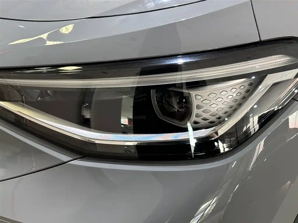 Volkswagen ID.4 CROZZ 2026 2025 Pure Enjoyment Edition
