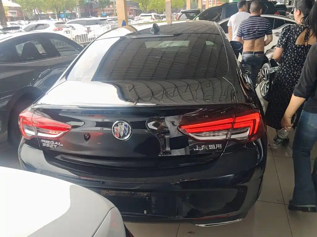 Фото 6 - Buick Regal