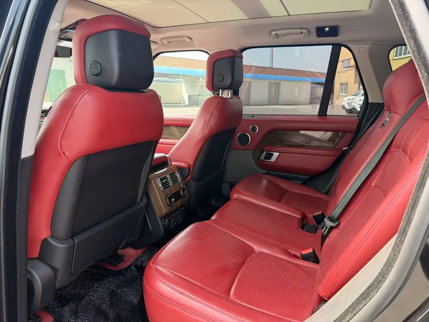 Land Rover Range Rover 2018 3.0 SC V6 Golden Age Edition фото 5