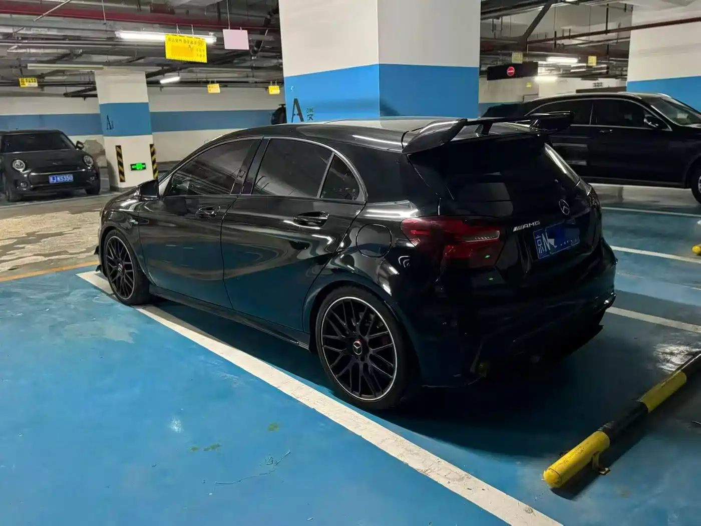 Mercedes-Benz A-Class AMG (Import) 2017 Facelift AMG A 45 4MATIC фото 2