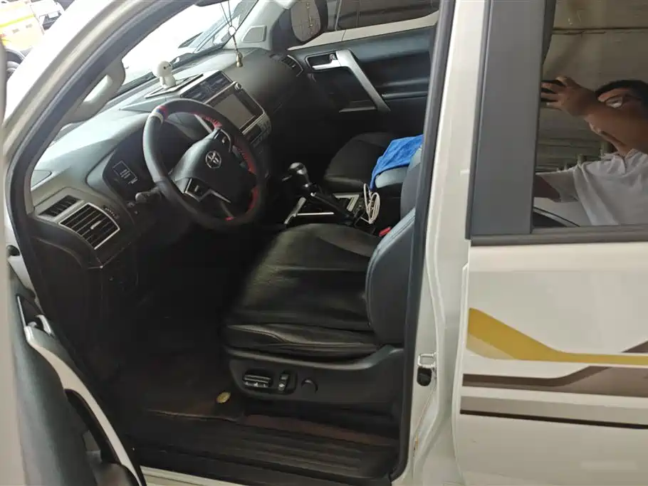 Toyota Prado 2018 3.5L Auto TX-L фото 9