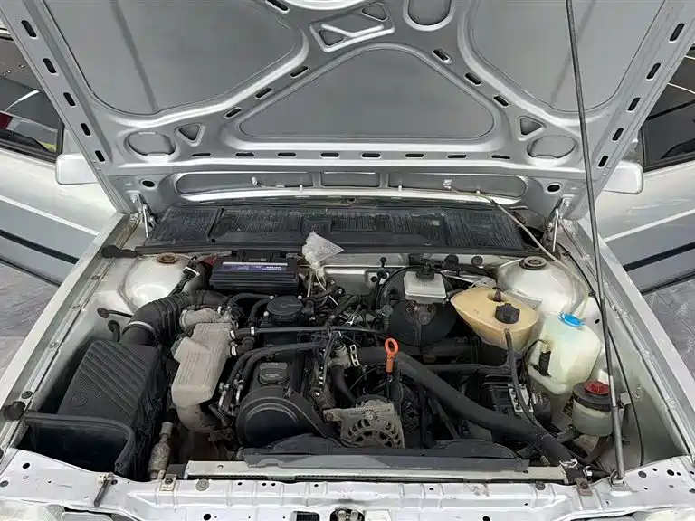 Volkswagen Santana Classic 2007 Model 1.8L Scenic Edition фото 13
