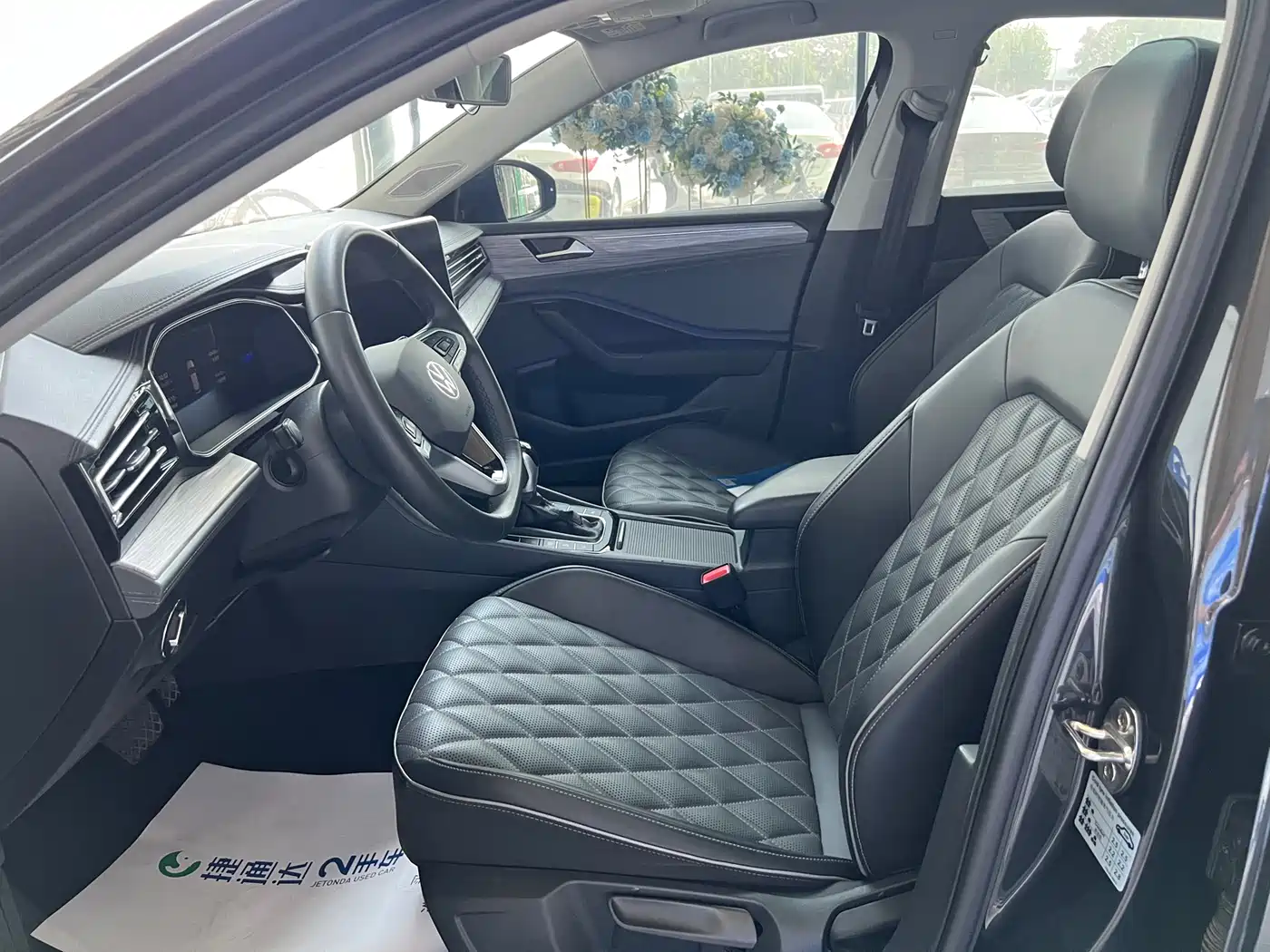 Volkswagen Sagitar 2023 300TSI DSG Surpassing Edition фото 12