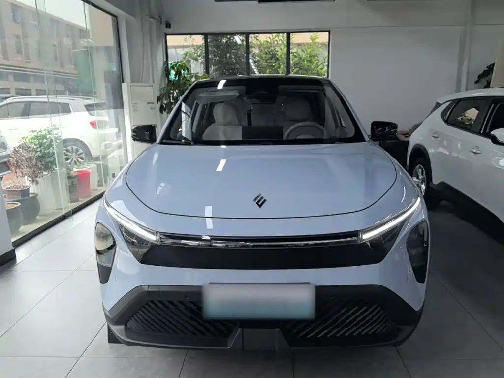 JMCG New Energy Yichi 05S 2026 2025 500 Premium Edition