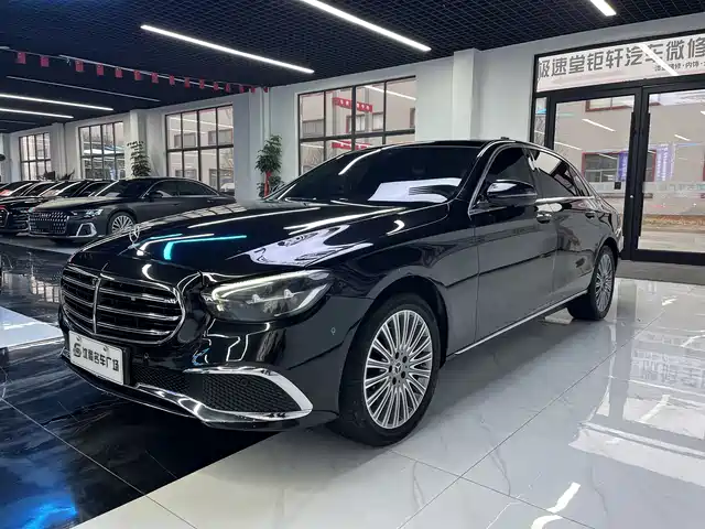 MERCEDES-BENZ E CLASS
