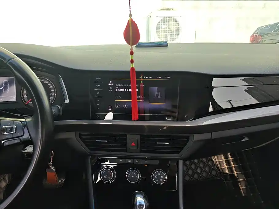 Volkswagen Bora 2020 1.5L Automatic Comfort фото 13
