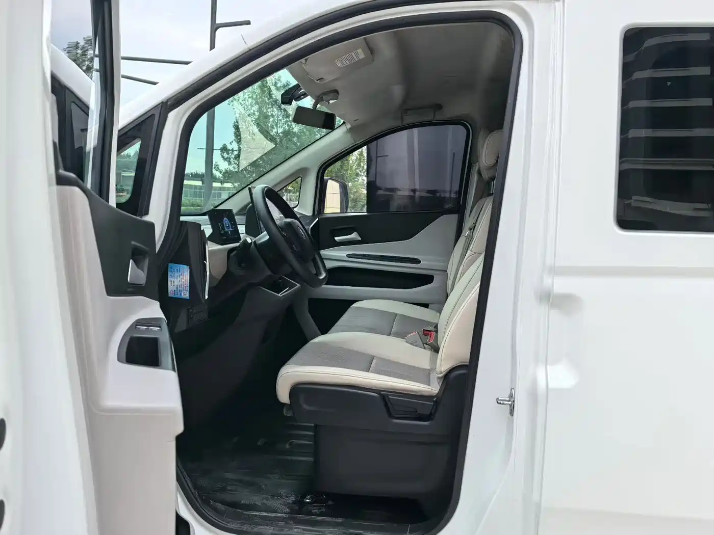 Changan Kuayue Kua Yue Xing Guang EV 2026 2025 Model 7-Seater Passenger Van 305km Luxury Edition