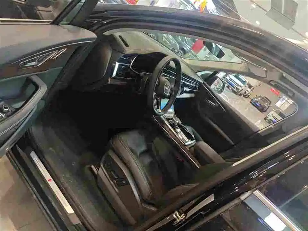 Audi Q7 2026 2024 55 TFSI quattro S line Sport