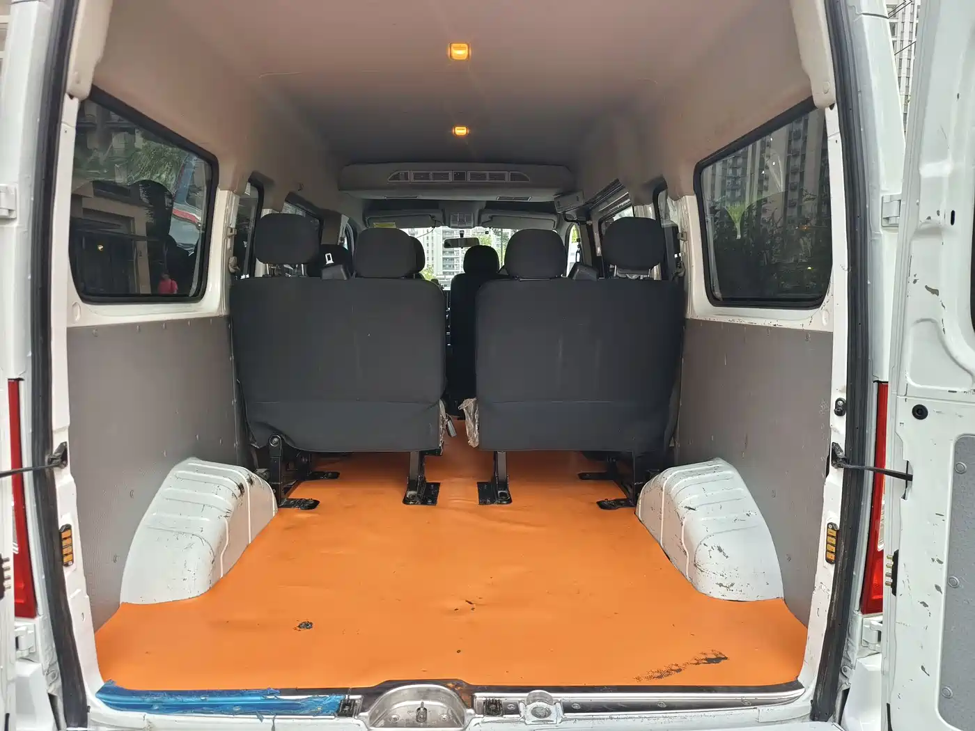 SAIC Maxus Xintu V80 2024 Aoyun 6AMT Long Wheelbase Medium Roof 147Ps 6/7/8/9-seater фото 9