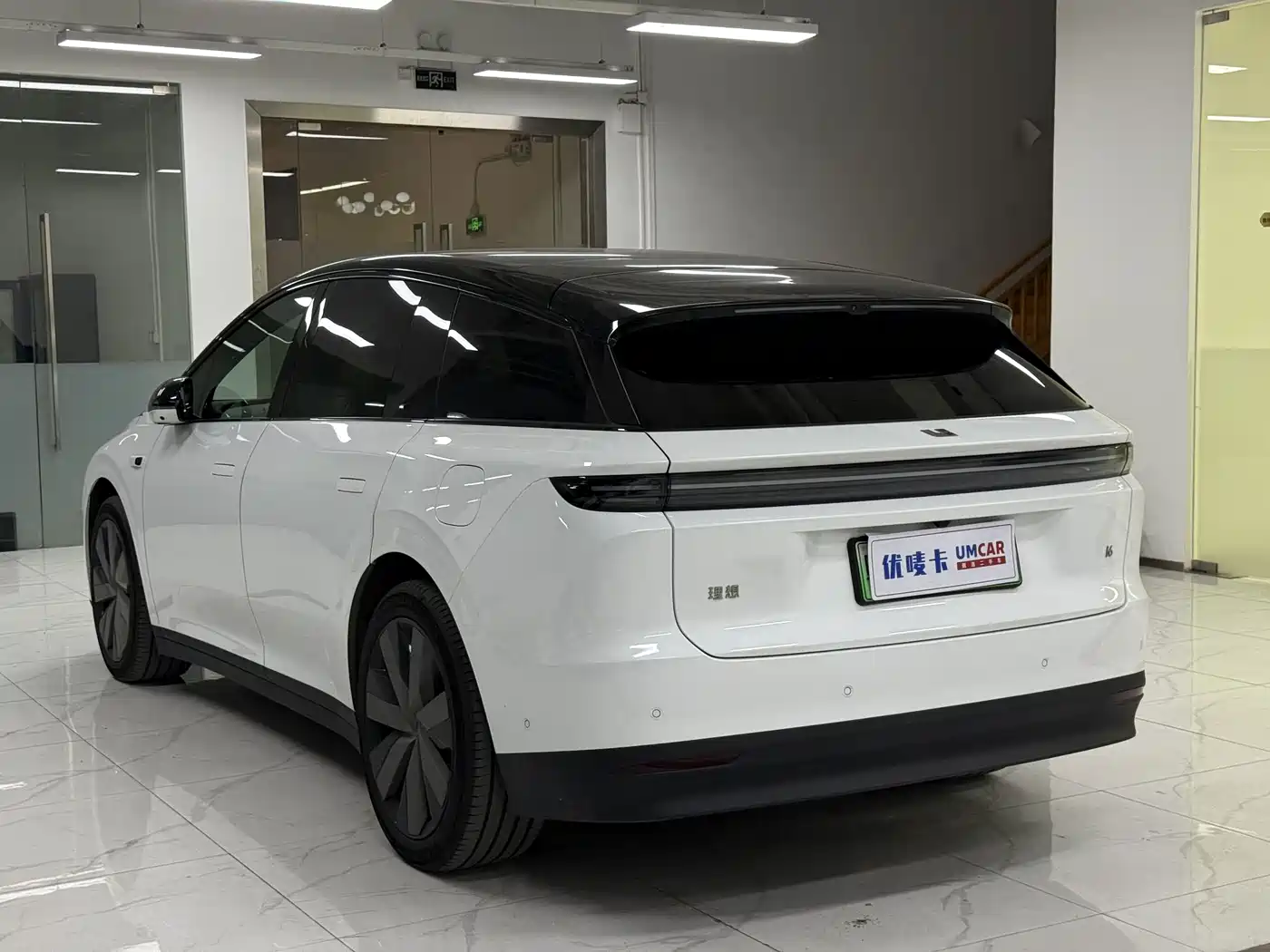 Li Auto i6 2025 2025 4WD Base Model
