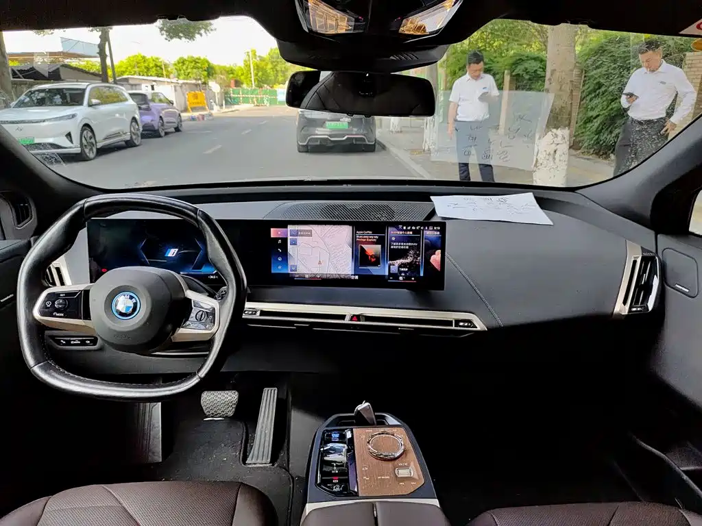 BMW iX 2023 2022 xDrive40