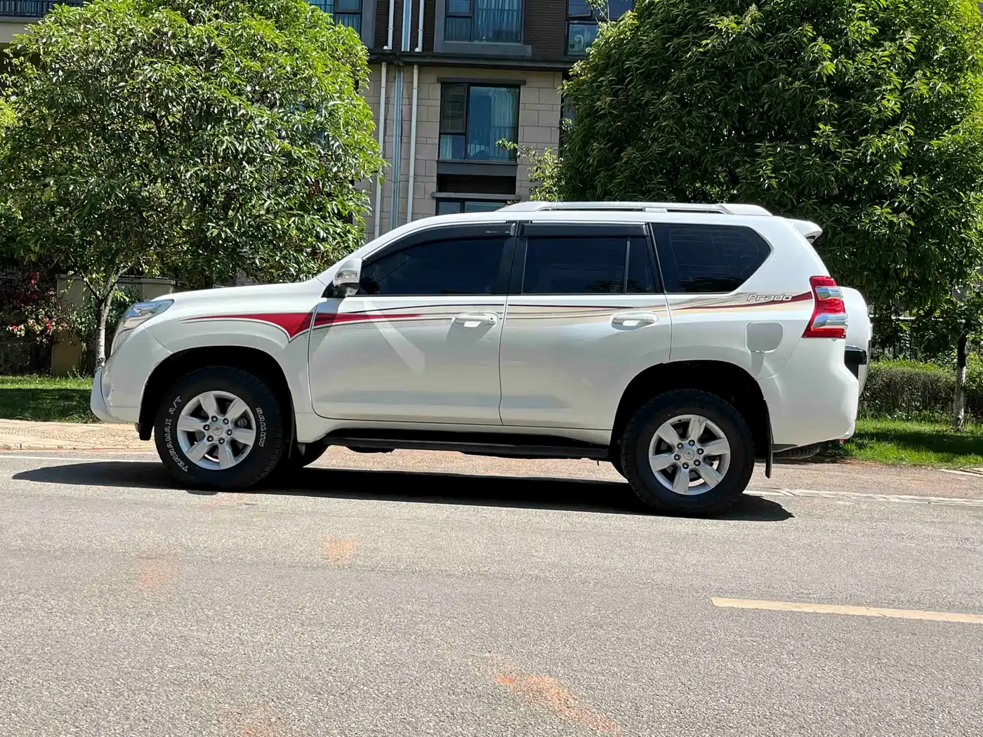 Toyota Prado (Import) 2016 2014 2.7L Automatic Luxury