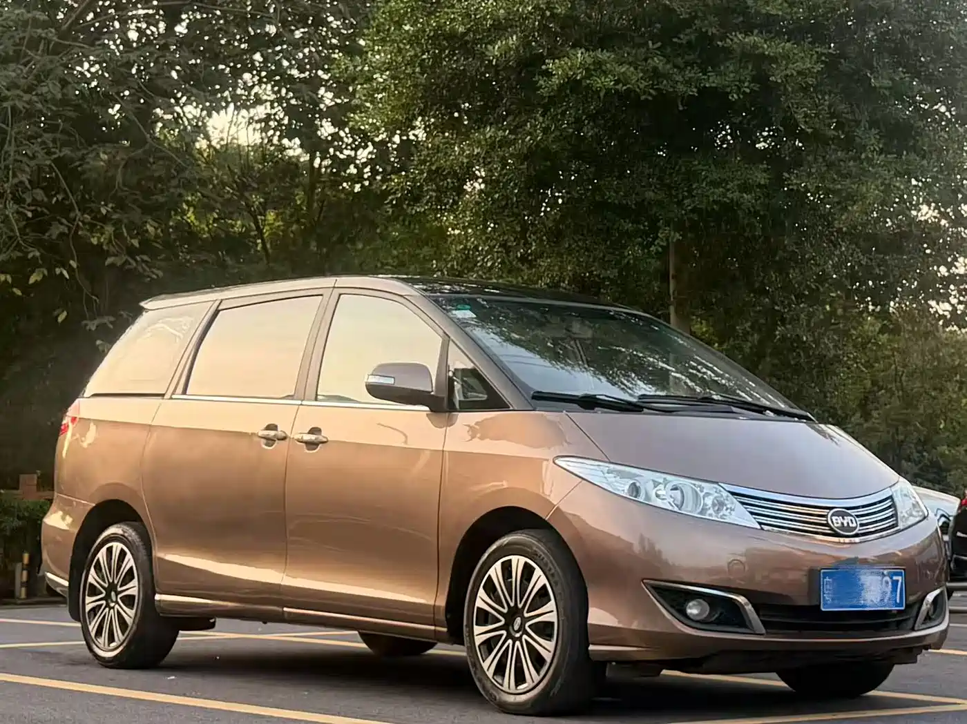 BYD M6 2015 2013 2.0L Manual Comfort